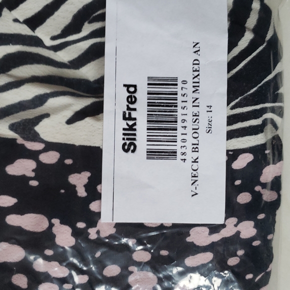 NWT Phoenix and Feather mixed animal print blouse UK14: US8-10. - Picture 10 of 10